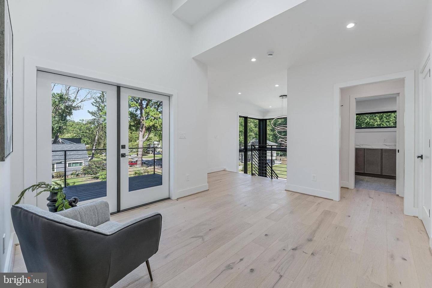 Falls Church, Virginia, 22042, United States, 5 Bedrooms Bedrooms, ,5 BathroomsBathrooms,Residential,Active,1945048