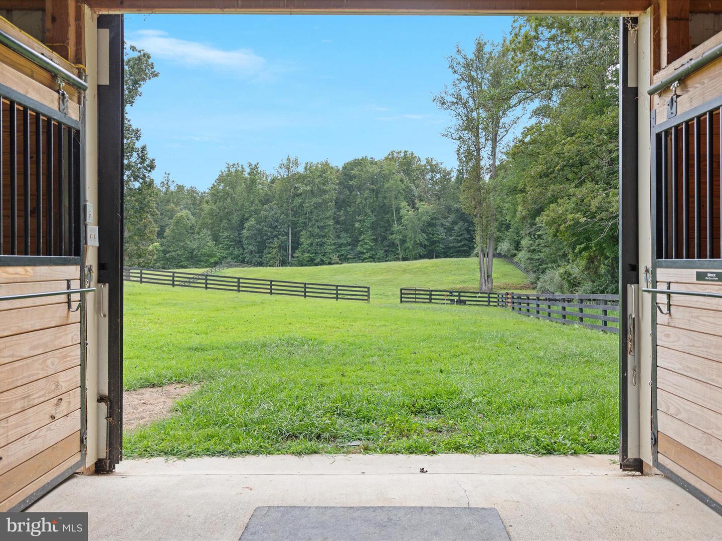 Amissville, Virginia, 20106, United States, 4 Bedrooms Bedrooms, ,4 BathroomsBathrooms,Residential,Active,1929462