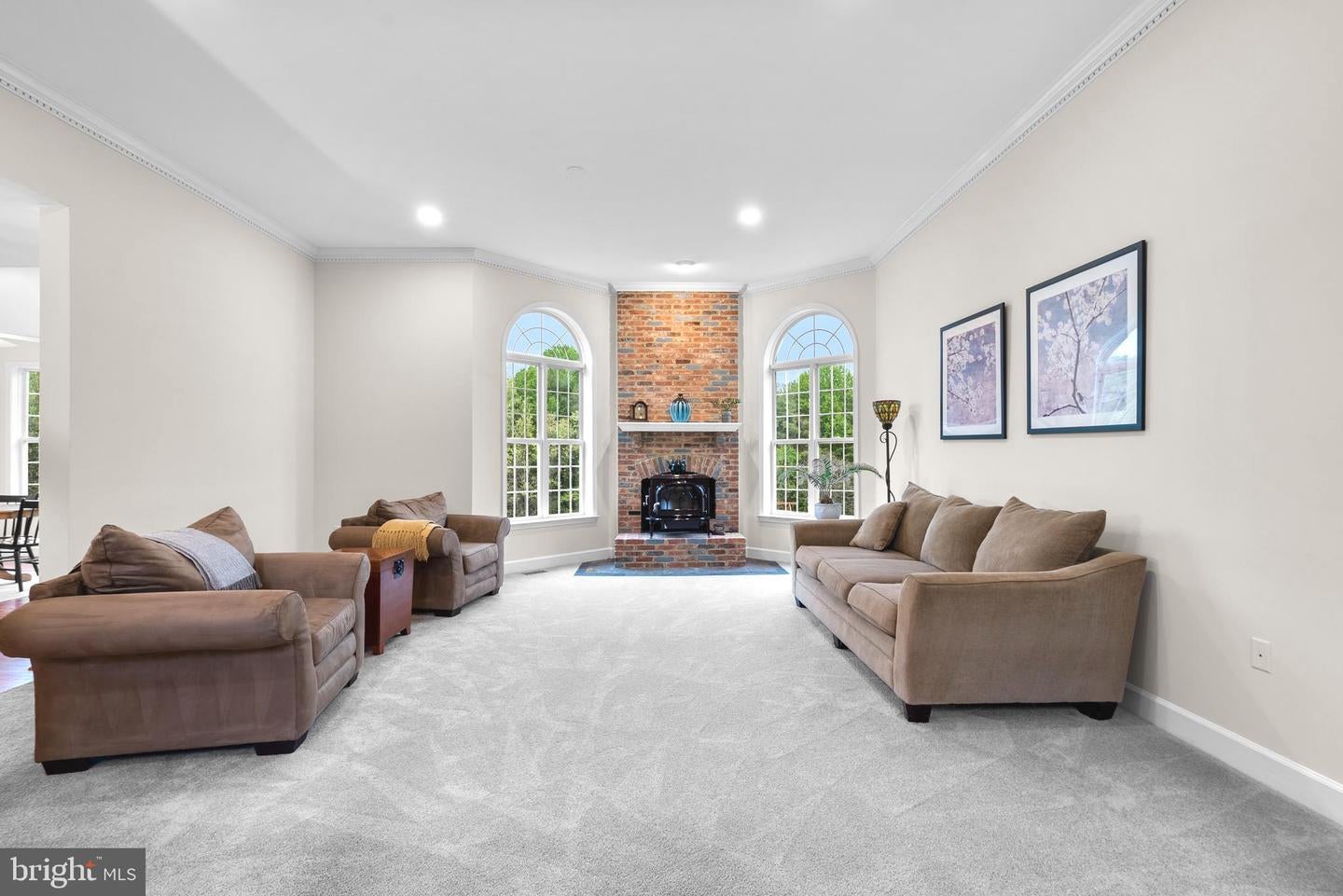 Boyds, Maryland, 20841, United States, 5 Bedrooms Bedrooms, ,5 BathroomsBathrooms,Residential,Active,2044597