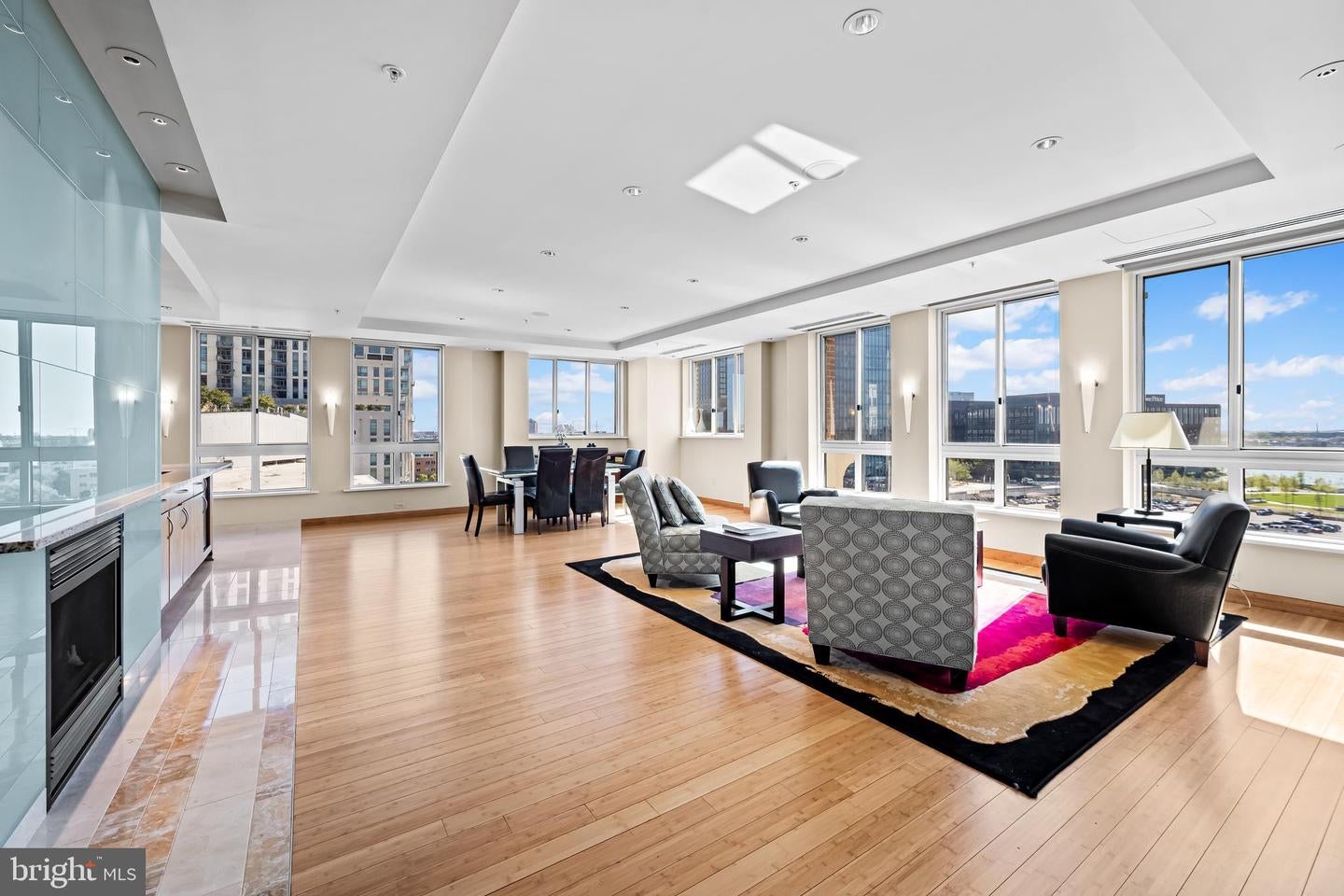 Baltimore, Maryland, 21202, United States, 3 Bedrooms Bedrooms, ,4 BathroomsBathrooms,Residential,Active,1963429