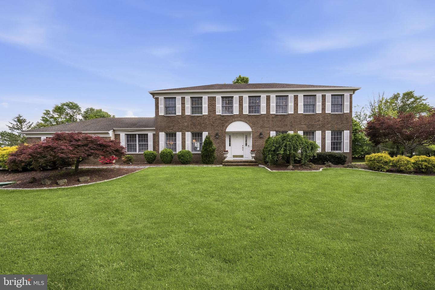 Princeton Junction, New Jersey, 08550, United States, 4 Bedrooms Bedrooms, ,3 BathroomsBathrooms,Residential,Contingent,2045693