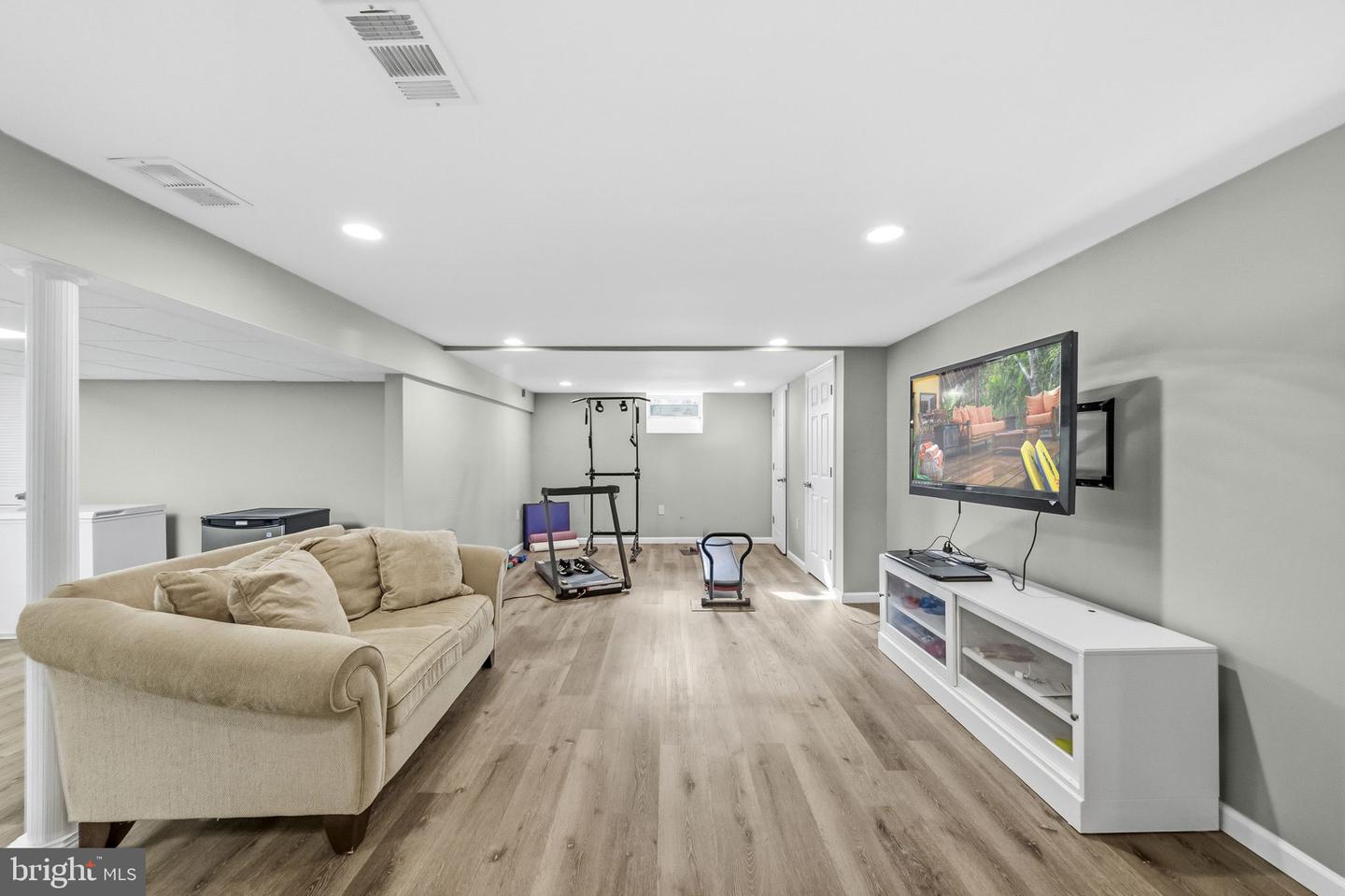 Princeton Junction, New Jersey, 08550, United States, 4 Bedrooms Bedrooms, ,3 BathroomsBathrooms,Residential,Contingent,2045693