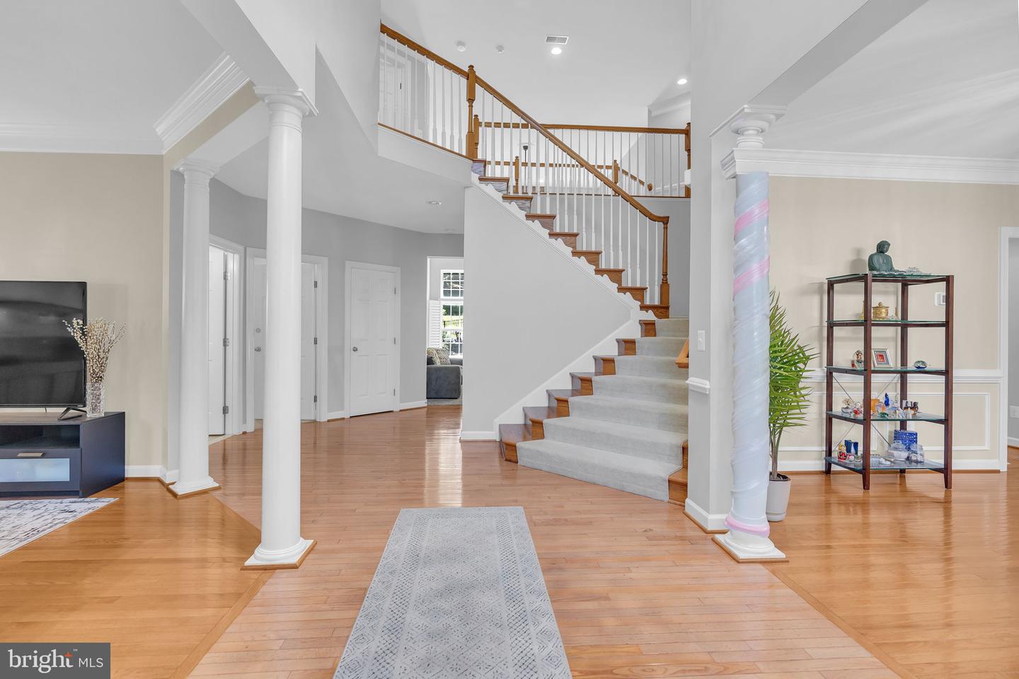 Manassas, Virginia, 20112, United States, 6 Bedrooms Bedrooms, ,5 BathroomsBathrooms,Residential,Active,2052030