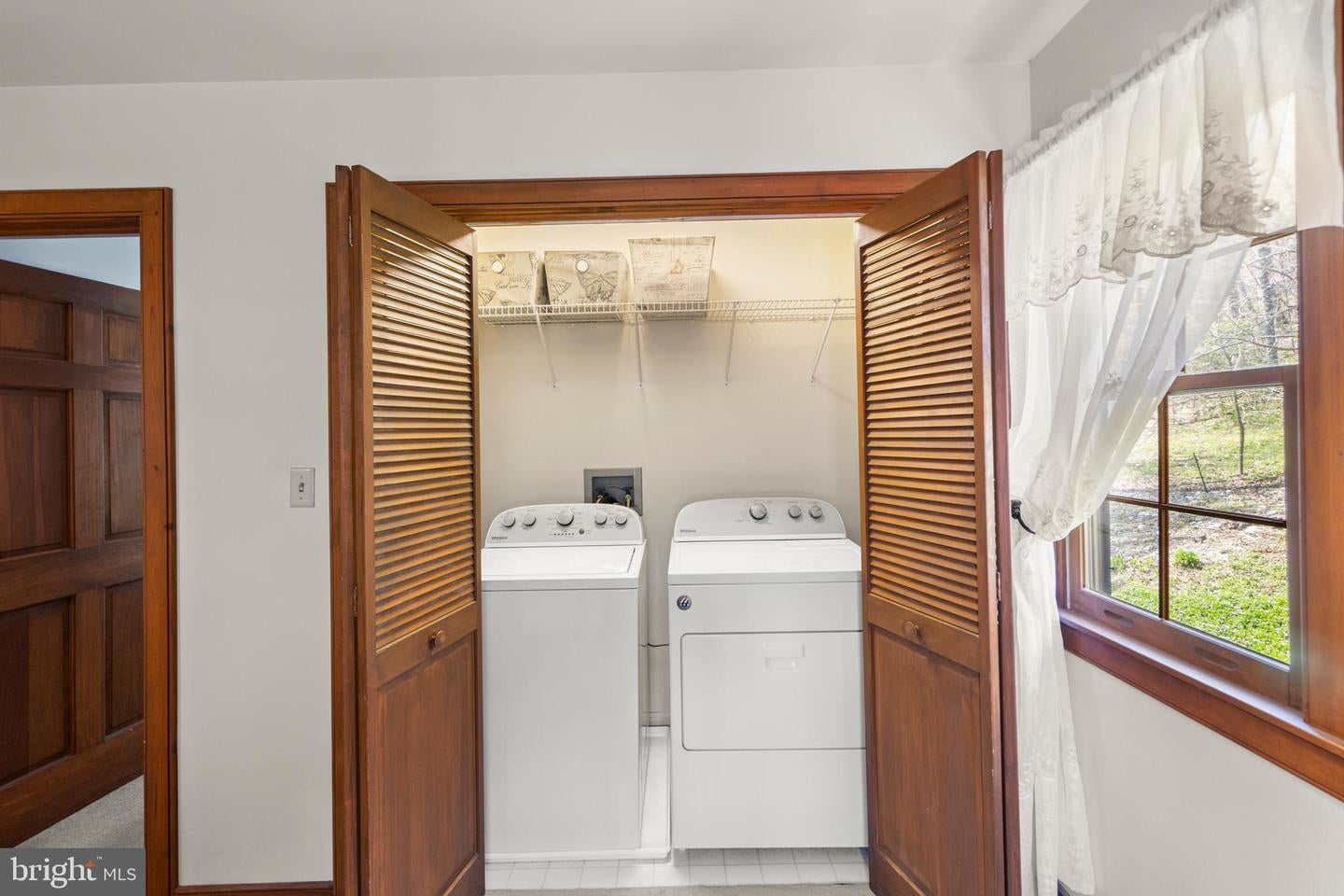 Winchester, Virginia, 22602, United States, 4 Bedrooms Bedrooms, ,4 BathroomsBathrooms,Residential,Active,2041509
