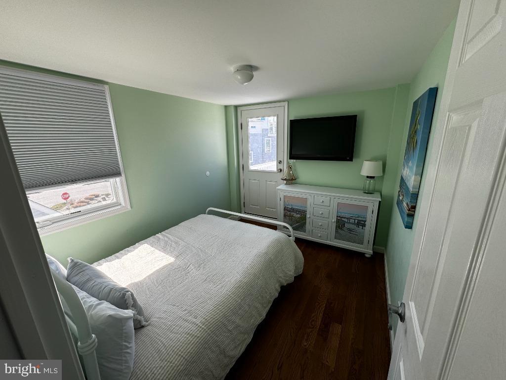 Ship Bottom, New Jersey, 08008, United States, 2 Bedrooms Bedrooms, ,3 BathroomsBathrooms,Residential,Active,1902937
