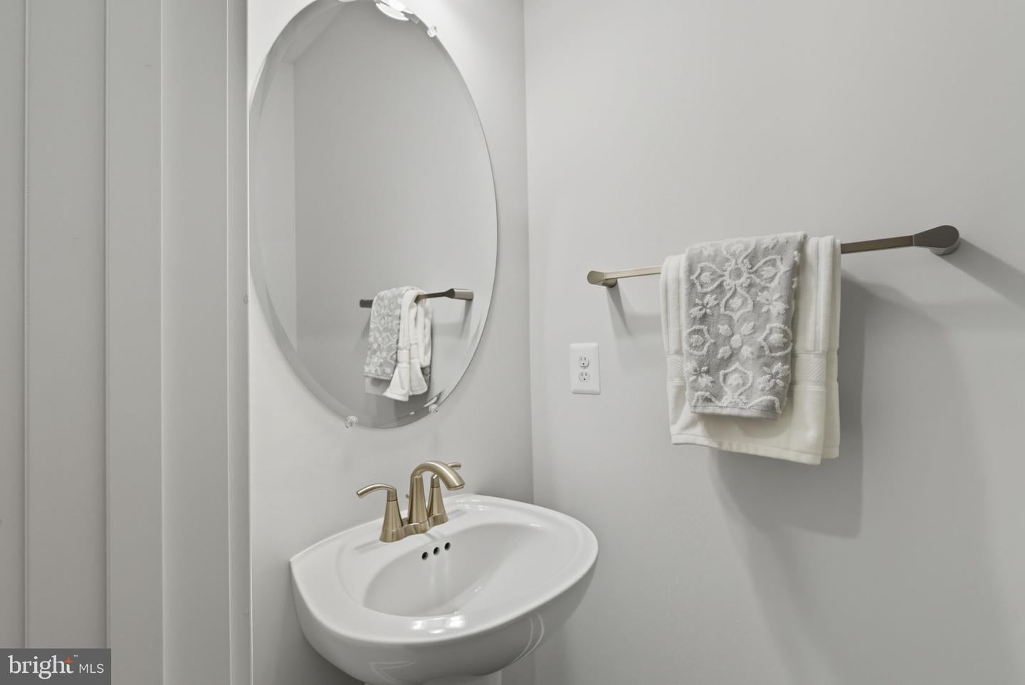 Washington Grove, Maryland, 20880, United States, 4 Bedrooms Bedrooms, ,4 BathroomsBathrooms,Residential,Active,1967308