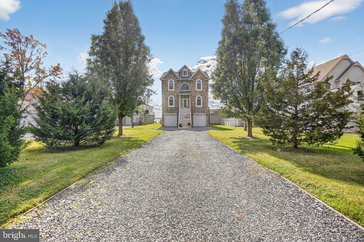 Baltimore, Maryland, 21220, United States, 5 Bedrooms Bedrooms, ,4 BathroomsBathrooms,Residential,Active,1985595