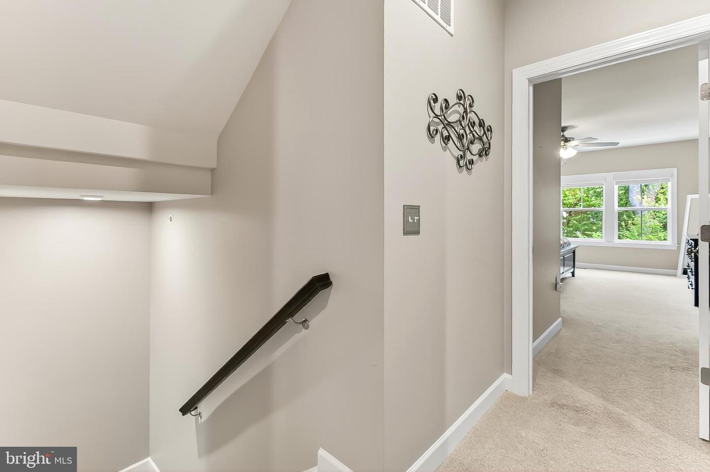 Fairfax, Virginia, 22033, United States, 4 Bedrooms Bedrooms, ,5 BathroomsBathrooms,Residential,Active,1992238