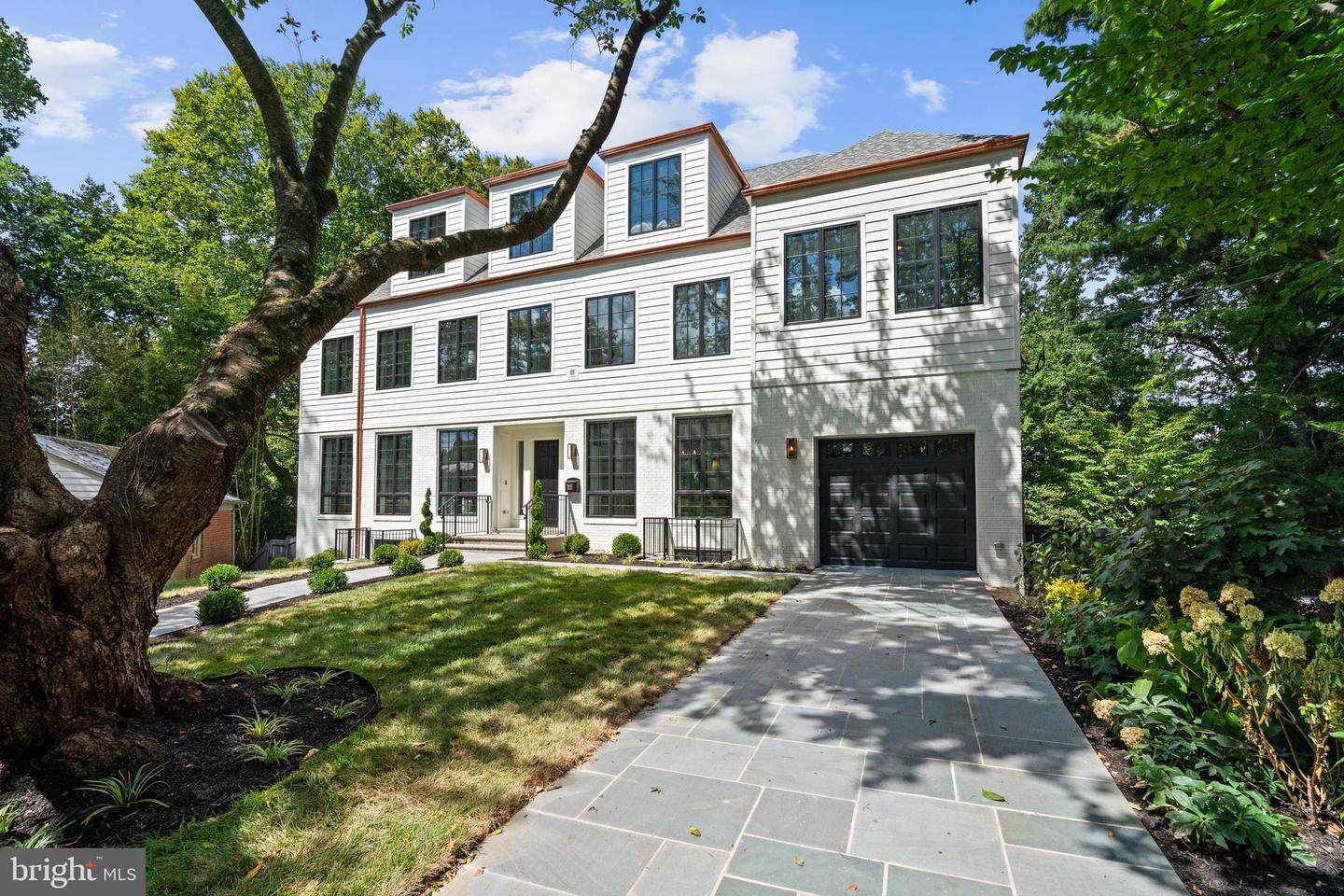 Washington, District Of Columbia, 20016, United States, 6 Bedrooms Bedrooms, ,8 BathroomsBathrooms,Residential,Active,1934802