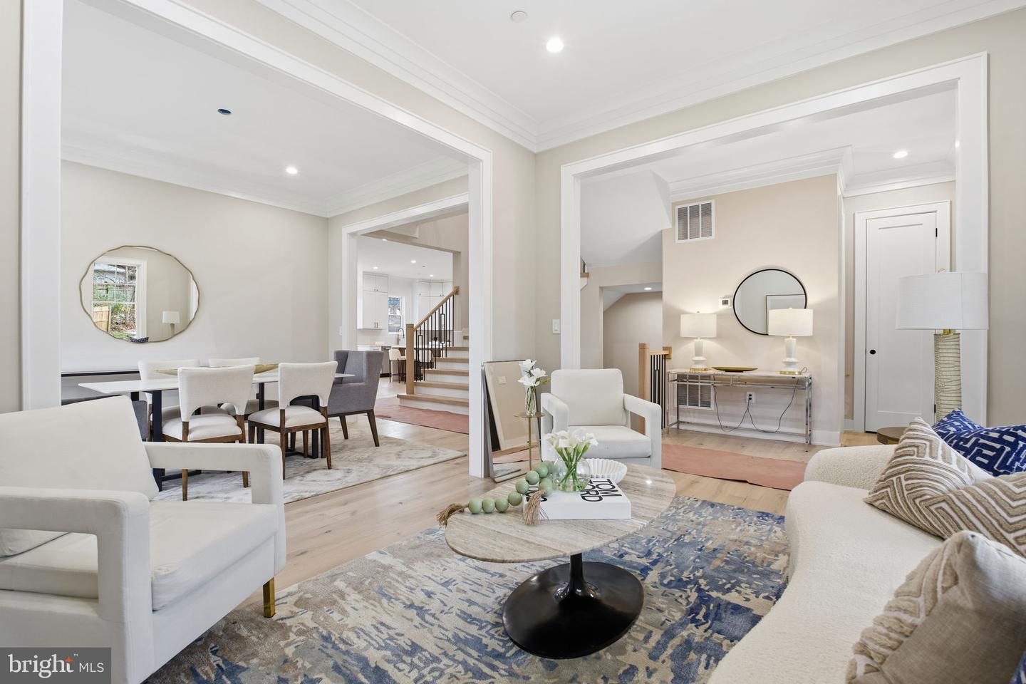 Kensington, Maryland, 20895, United States, 5 Bedrooms Bedrooms, ,5 BathroomsBathrooms,Residential,Active,2007291