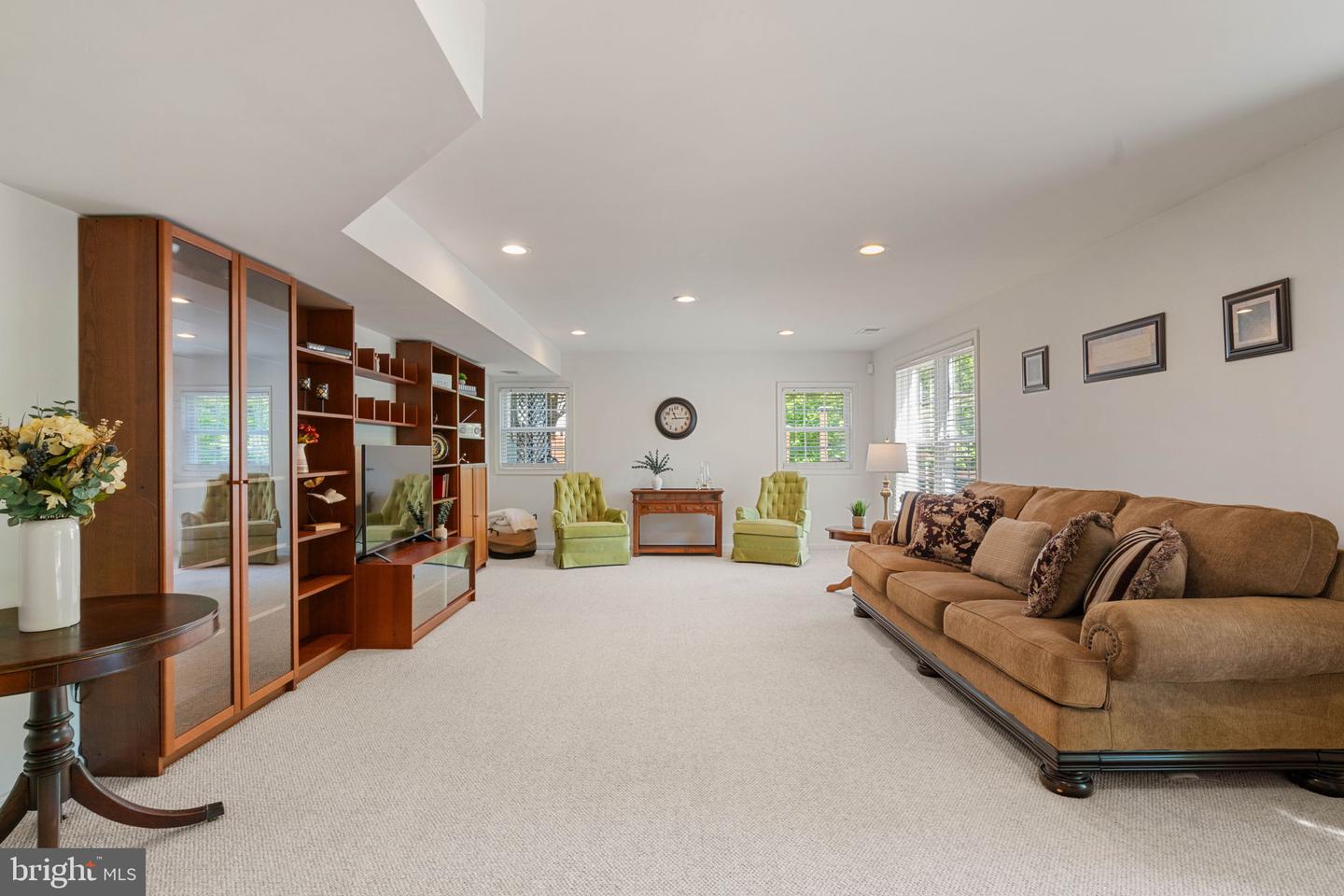 Springfield, Virginia, 22153, United States, 6 Bedrooms Bedrooms, ,6 BathroomsBathrooms,Residential,Active,2044593