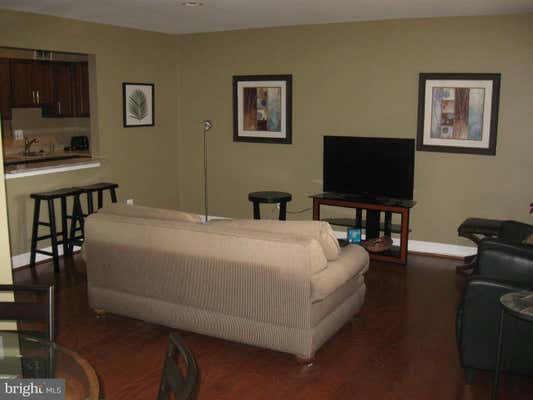 3101 S MANCHESTER ST APT 807, FALLS CHURCH, VA 22044, photo 3 of 8