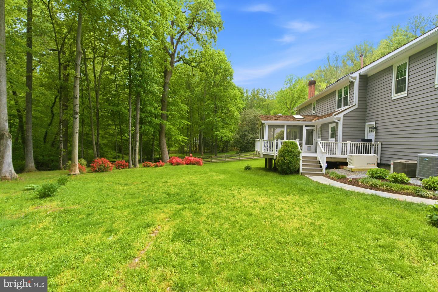 Fairfax Station, Virginia, 22039, United States, 5 Bedrooms Bedrooms, ,5 BathroomsBathrooms,Residential,Pending,2045787