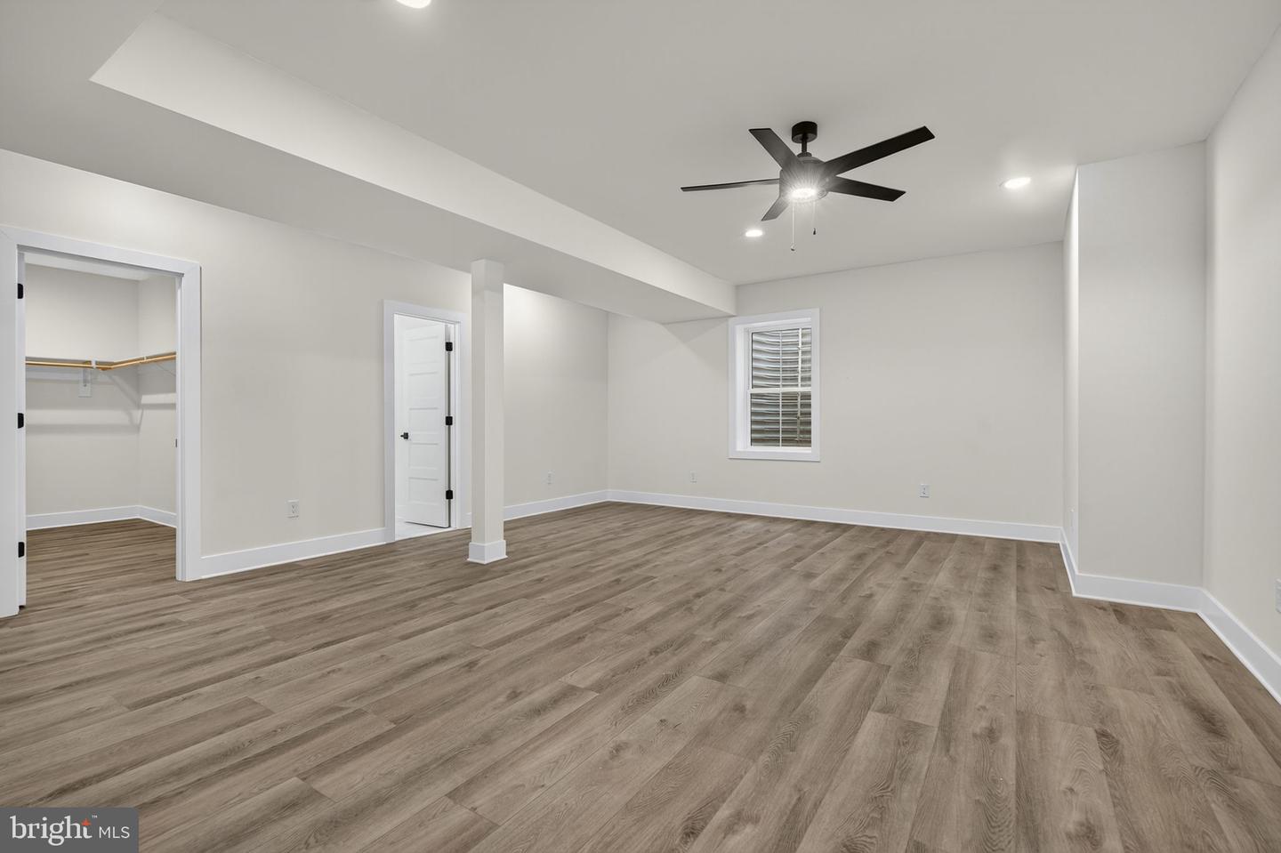 Warrenton, Virginia, 20187, United States, 5 Bedrooms Bedrooms, ,6 BathroomsBathrooms,Residential,Active,2006968