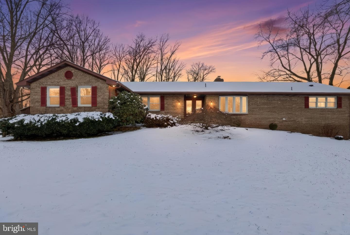 Clarksburg, Maryland, 20871, United States, 5 Bedrooms Bedrooms, ,3 BathroomsBathrooms,Residential,Active,1996277