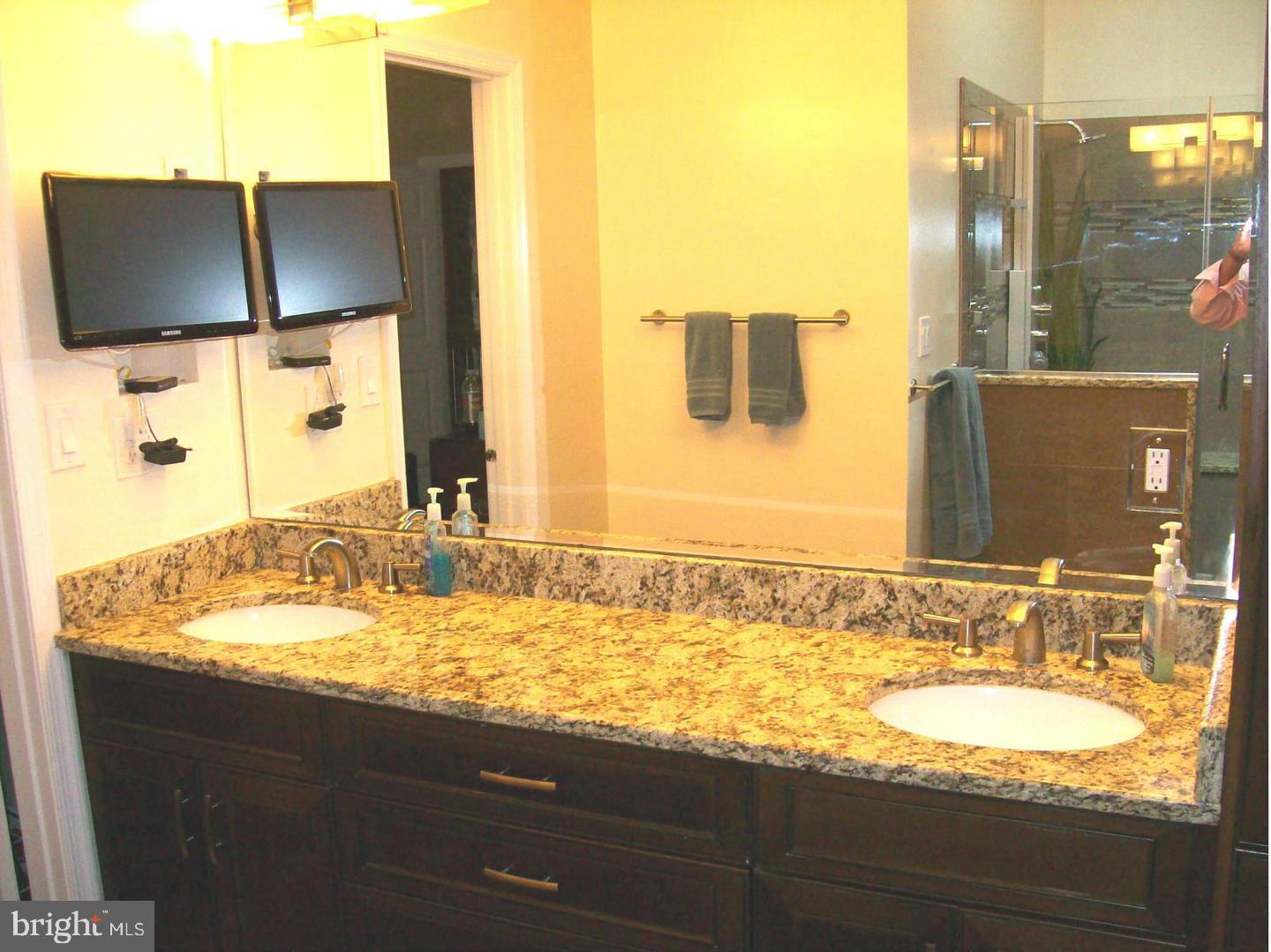 North Potomac, Maryland, 20878, United States, 5 Bedrooms Bedrooms, ,4 BathroomsBathrooms,Residential,Active,1888955