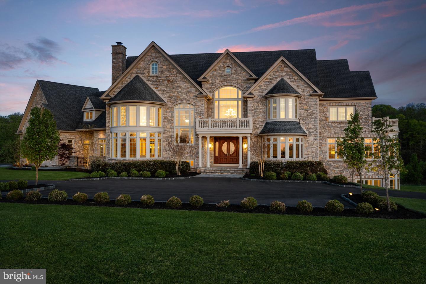 Perched at the pinnacle of an exclusive Upper Makefield Township encla – image 2