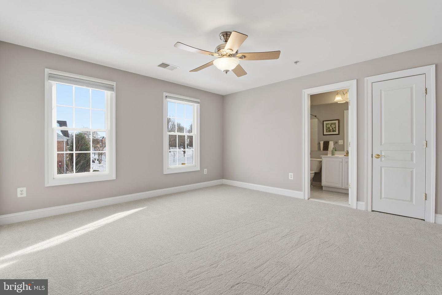 Rockville, Maryland, 20850, United States, 5 Bedrooms Bedrooms, ,5 BathroomsBathrooms,Residential,Active,2015808