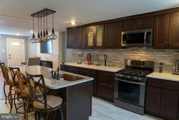 7557 BRENTWOOD RD, PHILADELPHIA, PA 19151 - Image 1