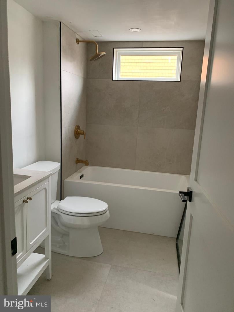 Philadelphia, Pennsylvania, 19127, United States, 6 Bedrooms Bedrooms, ,6 BathroomsBathrooms,Residential,Active,1900208