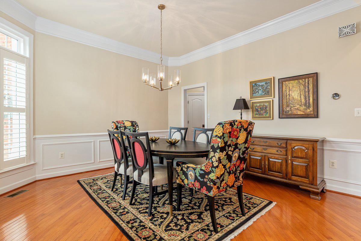 Leesburg, Virginia, 20176, United States, 4 Bedrooms Bedrooms, ,5 BathroomsBathrooms,Residential,Active,2044548