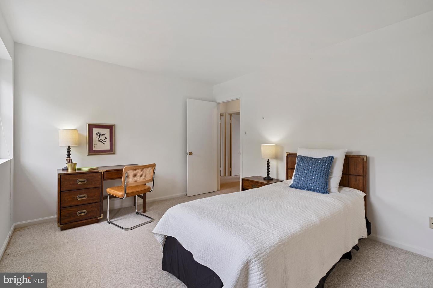 Arlington, Virginia, 22207, United States, 5 Bedrooms Bedrooms, ,4 BathroomsBathrooms,Residential,Active,1843845