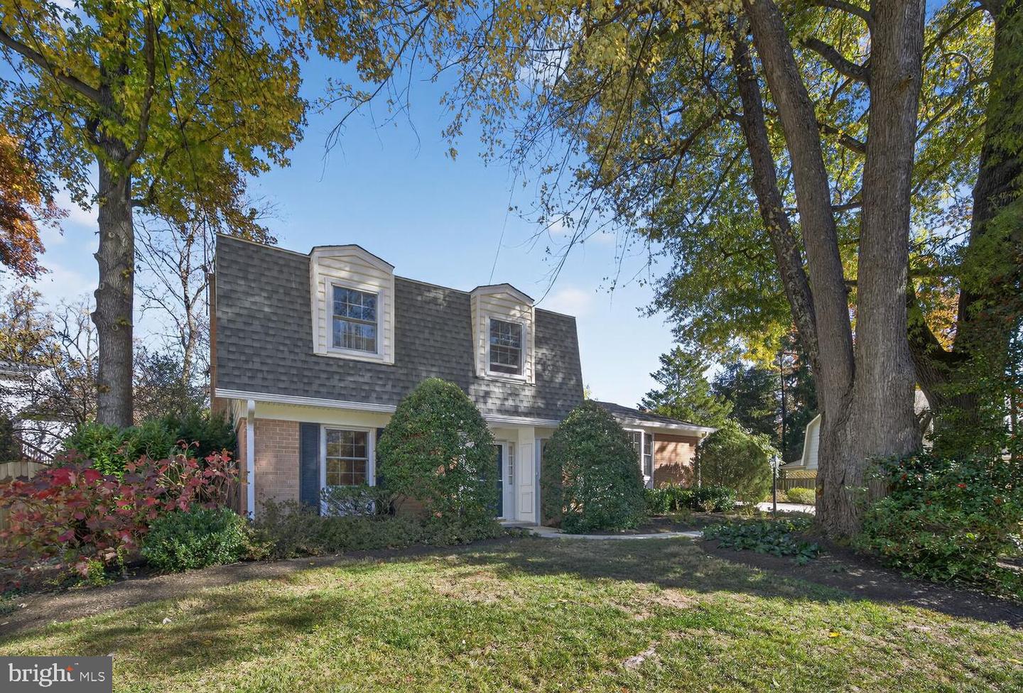 Potomac, Maryland, 20854, United States, 5 Bedrooms Bedrooms, ,4 BathroomsBathrooms,Residential,Active,1988709