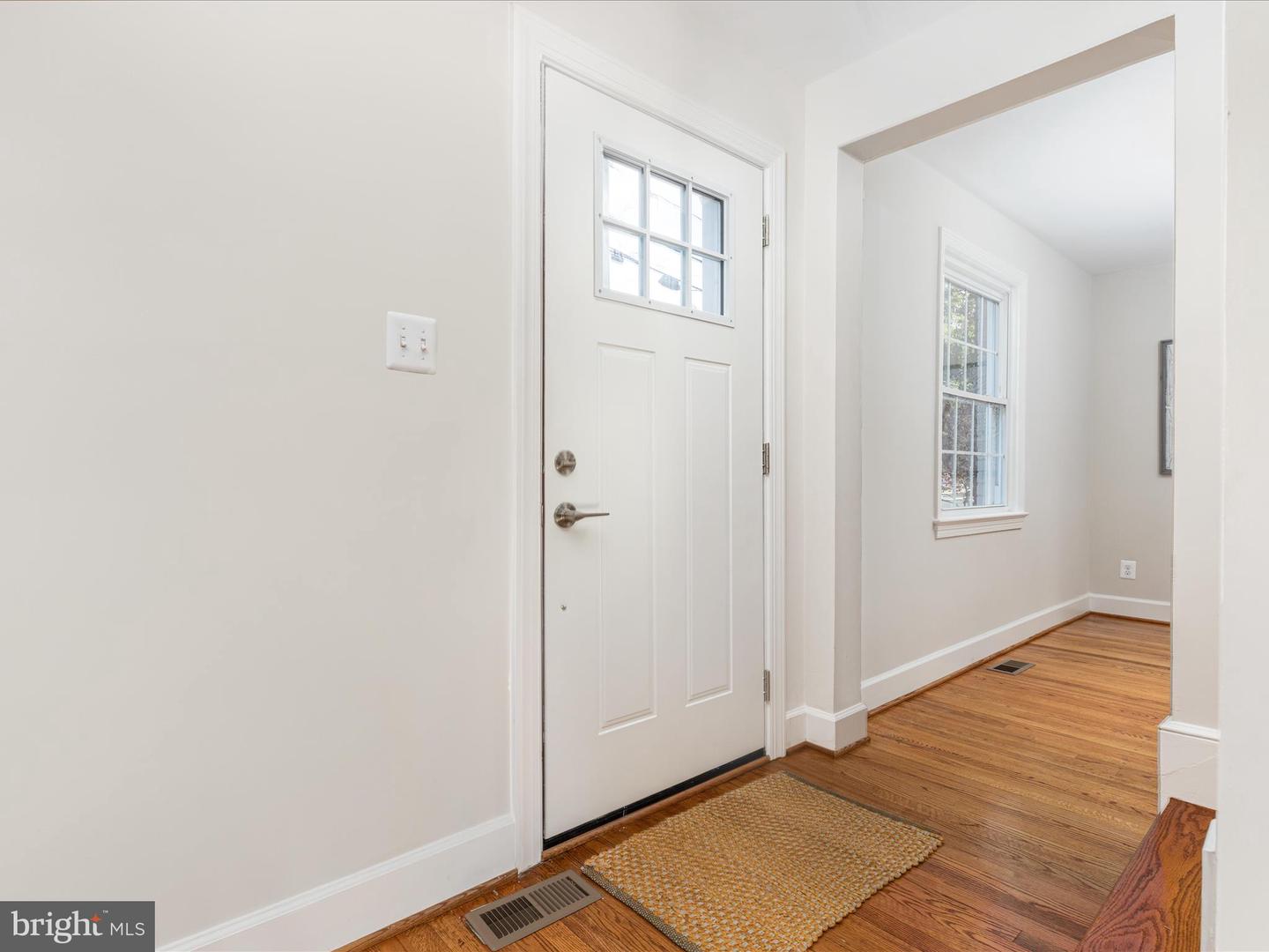 Arlington, Virginia, 22205, United States, 4 Bedrooms Bedrooms, ,4 BathroomsBathrooms,Residential,Active,1936390