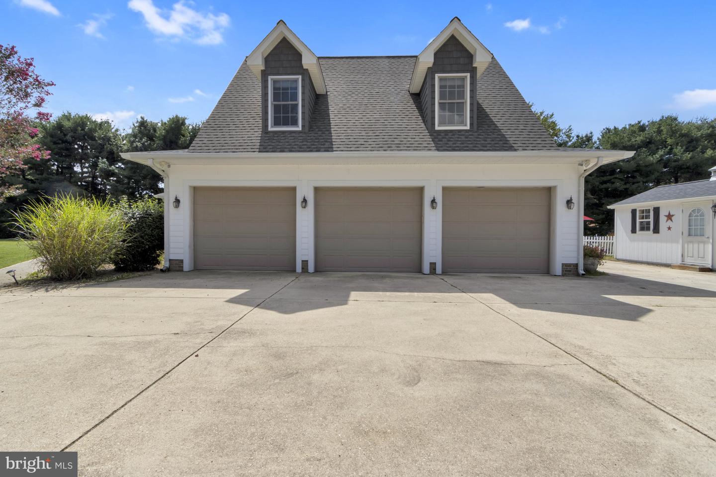 Milton, Delaware, 19968, United States, 4 Bedrooms Bedrooms, ,5 BathroomsBathrooms,Residential,Active,1941147