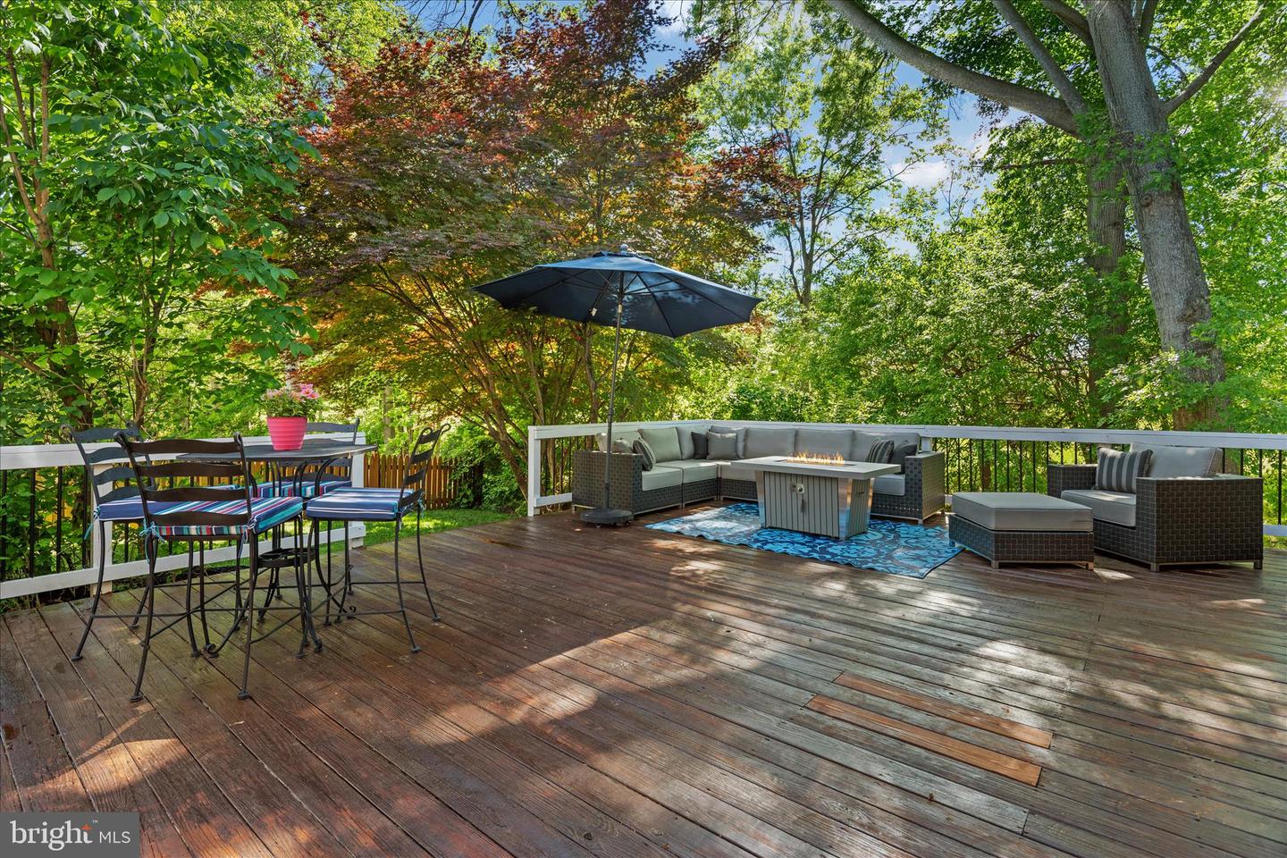 Haymarket, Virginia, 20169, United States, 5 Bedrooms Bedrooms, ,5 BathroomsBathrooms,Residential,Pending,2045778