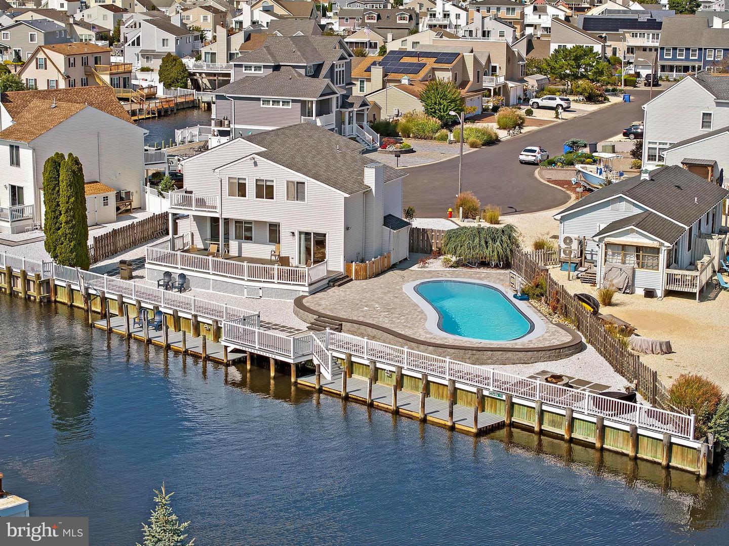 Manahawkin, New Jersey, 08050, United States, 4 Bedrooms Bedrooms, ,3 BathroomsBathrooms,Residential,Active,1885030