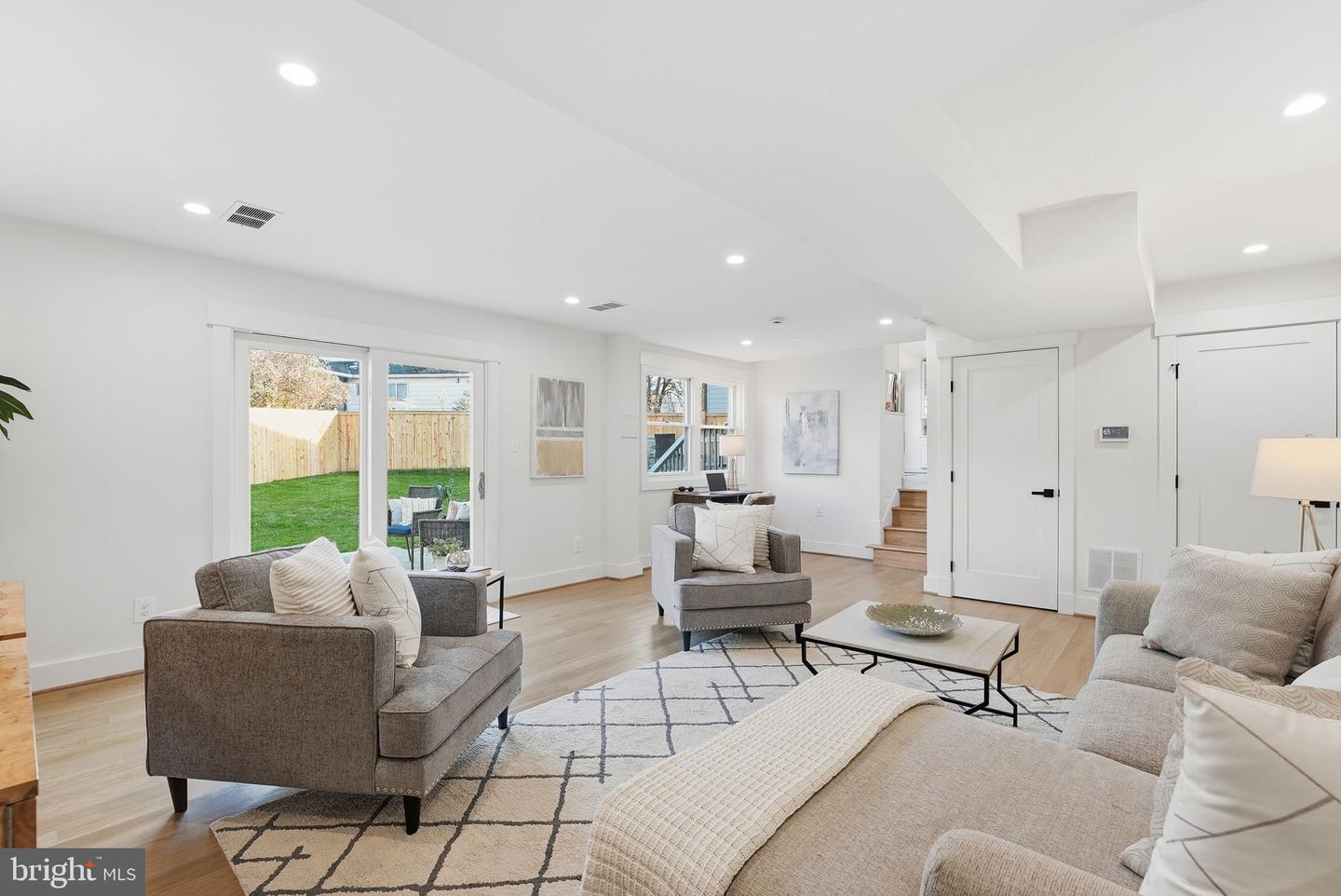 Bethesda, Maryland, 20817, United States, 4 Bedrooms Bedrooms, ,3 BathroomsBathrooms,Residential,Active,1990583