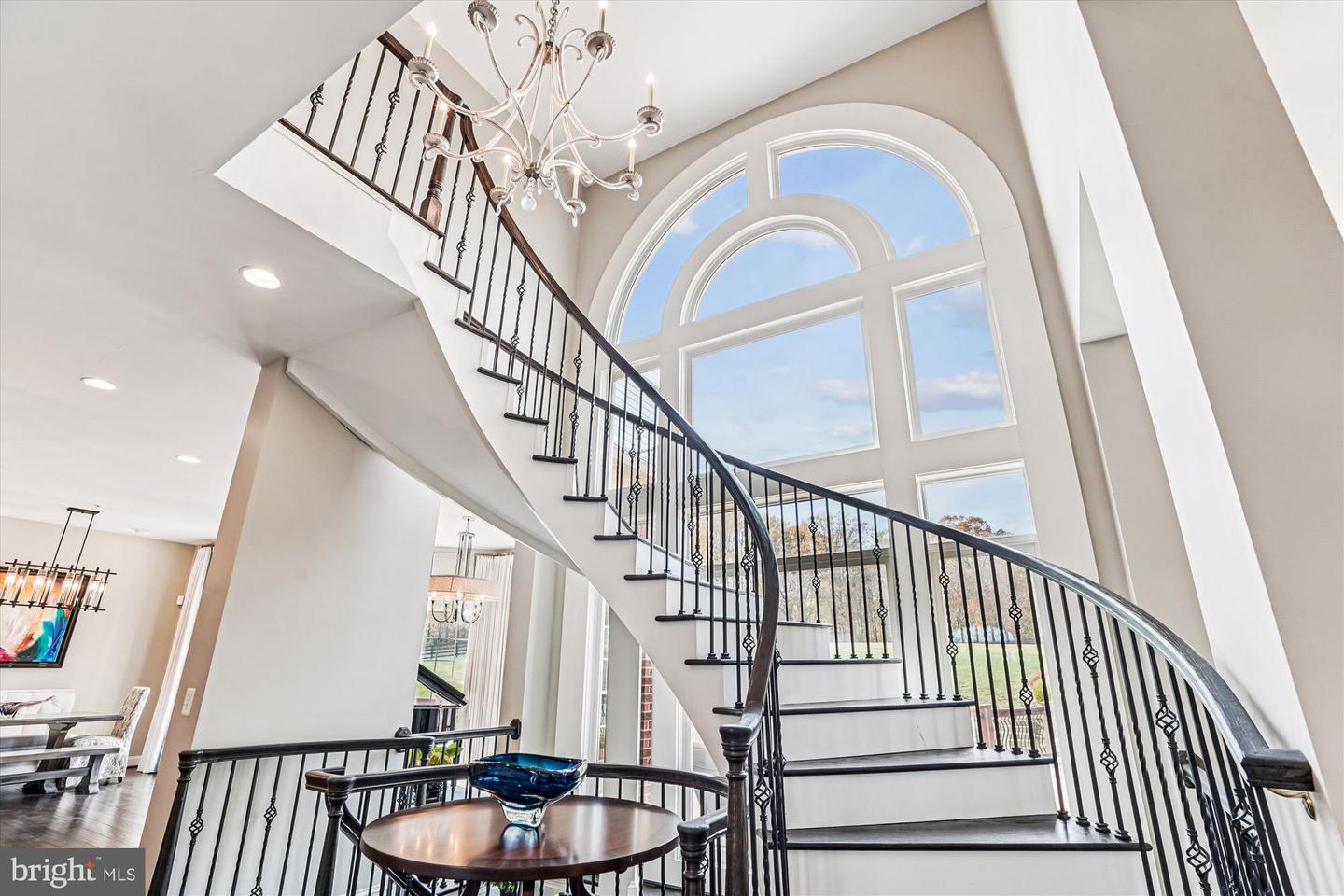 Leesburg, Virginia, 20175, United States, 5 Bedrooms Bedrooms, ,6 BathroomsBathrooms,Residential,Active,1987213