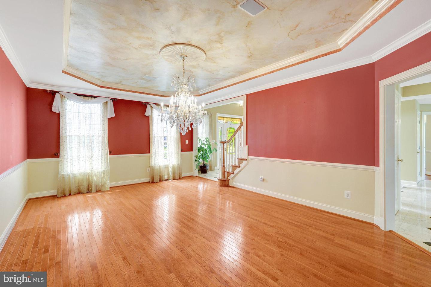 Leesburg, Virginia, 20175, United States, 4 Bedrooms Bedrooms, ,5 BathroomsBathrooms,Residential,Active,1894598
