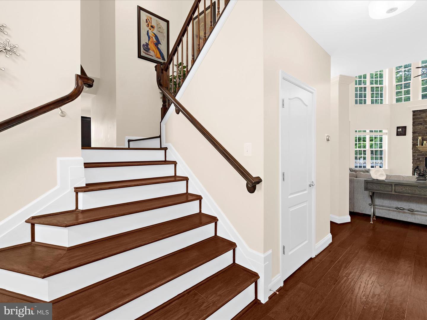 Ellicott City, Maryland, 21042, United States, 6 Bedrooms Bedrooms, ,5 BathroomsBathrooms,Residential,Active,1914763