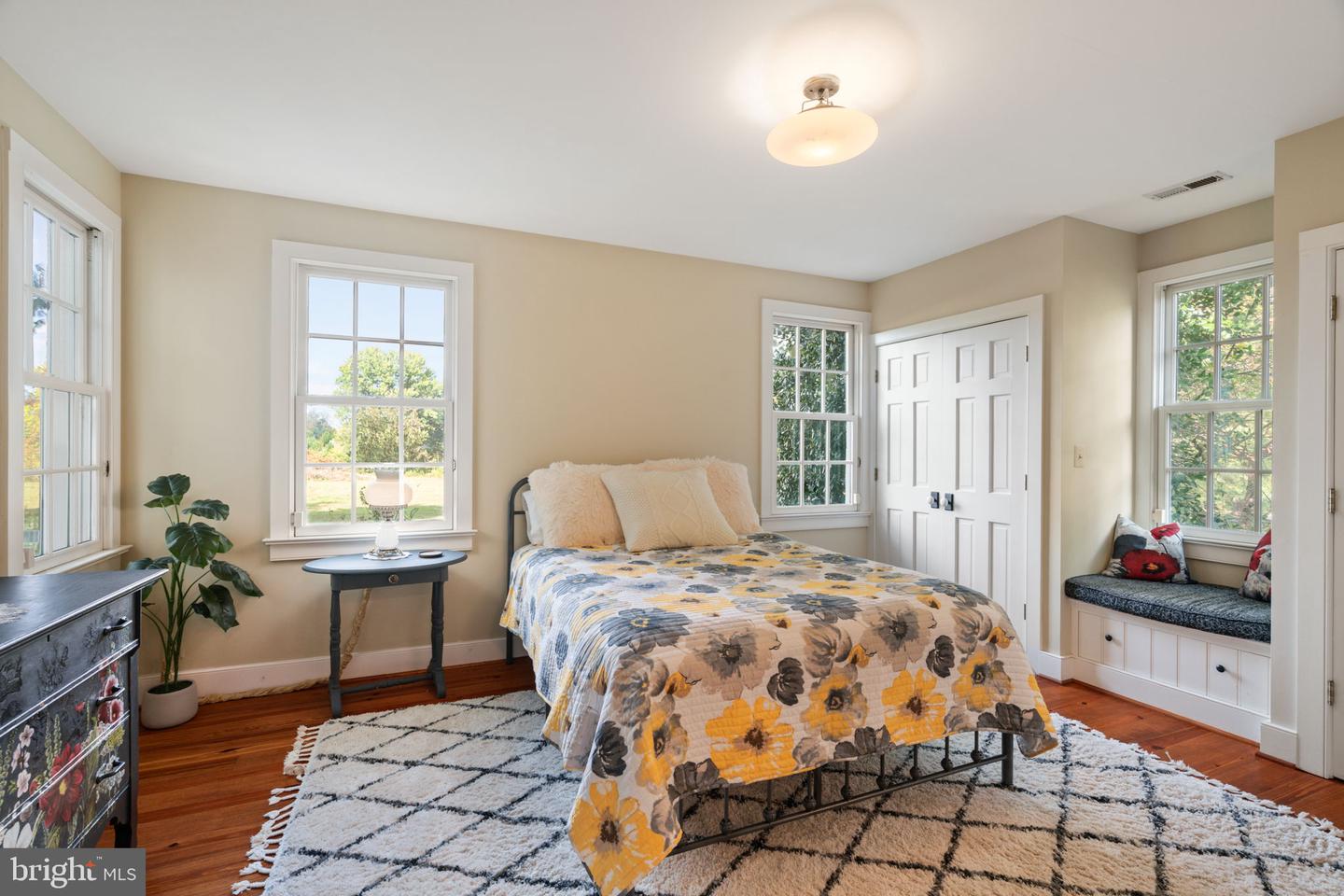 Leesburg, Virginia, 20175, United States, 4 Bedrooms Bedrooms, ,5 BathroomsBathrooms,Residential,Active,2011862