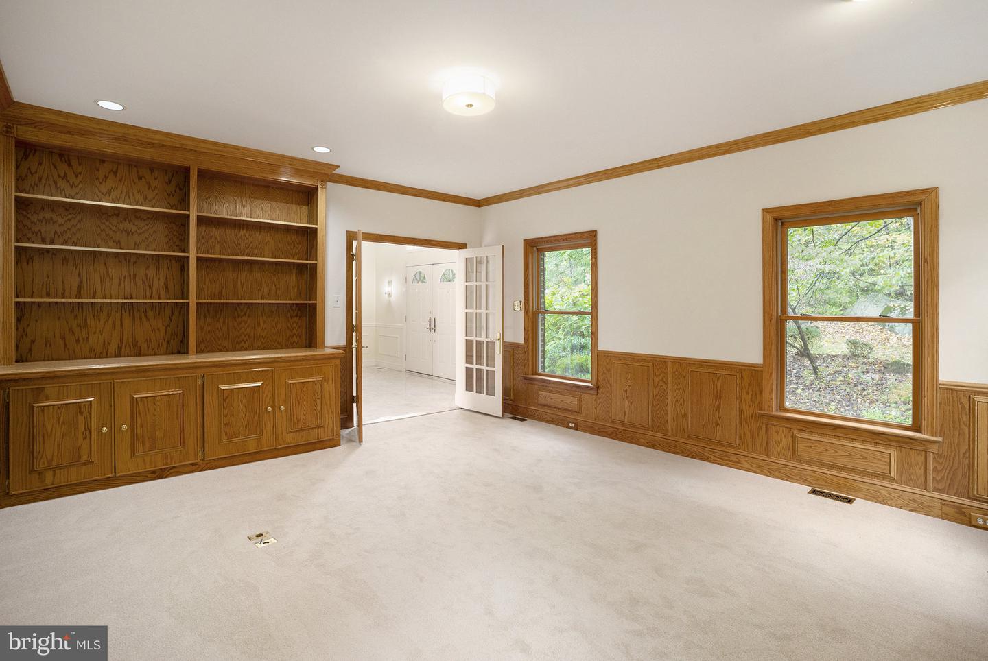 Sellersville, Pennsylvania, 18960, United States, 10 Bedrooms Bedrooms, ,7 BathroomsBathrooms,Residential,Active,1965847