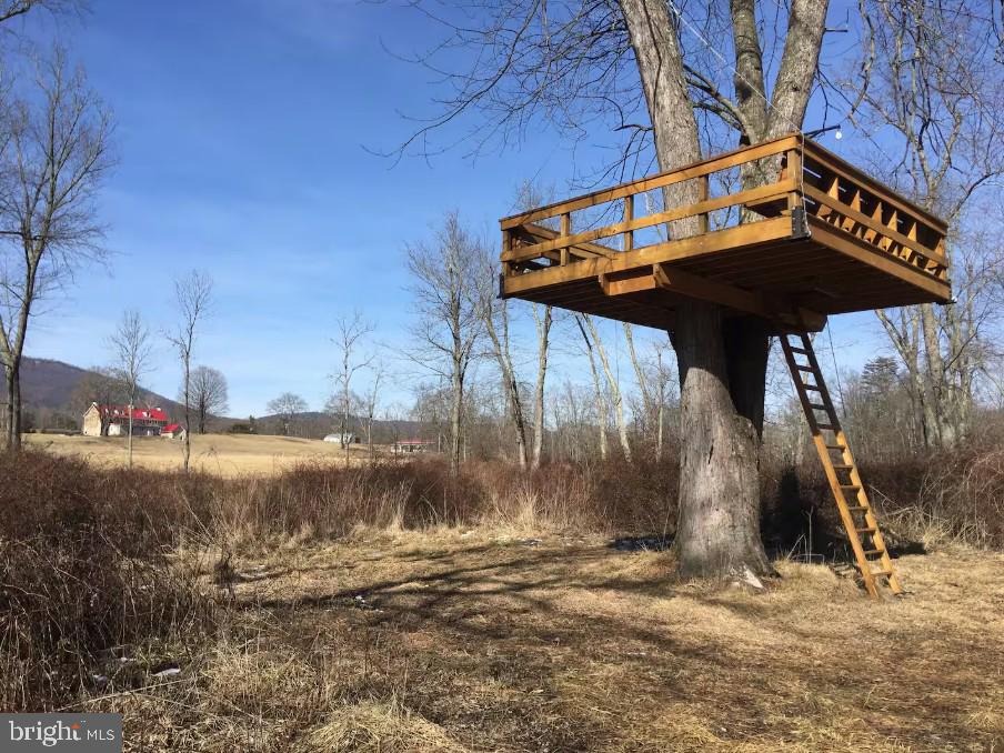 Fort Loudon, Pennsylvania, 17224, United States, 6 Bedrooms Bedrooms, ,7 BathroomsBathrooms,Residential,Pending,2006959