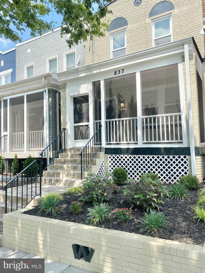 Washington, District Of Columbia, 20011, United States, 4 Bedrooms Bedrooms, ,4 BathroomsBathrooms,Residential,Active,1905358