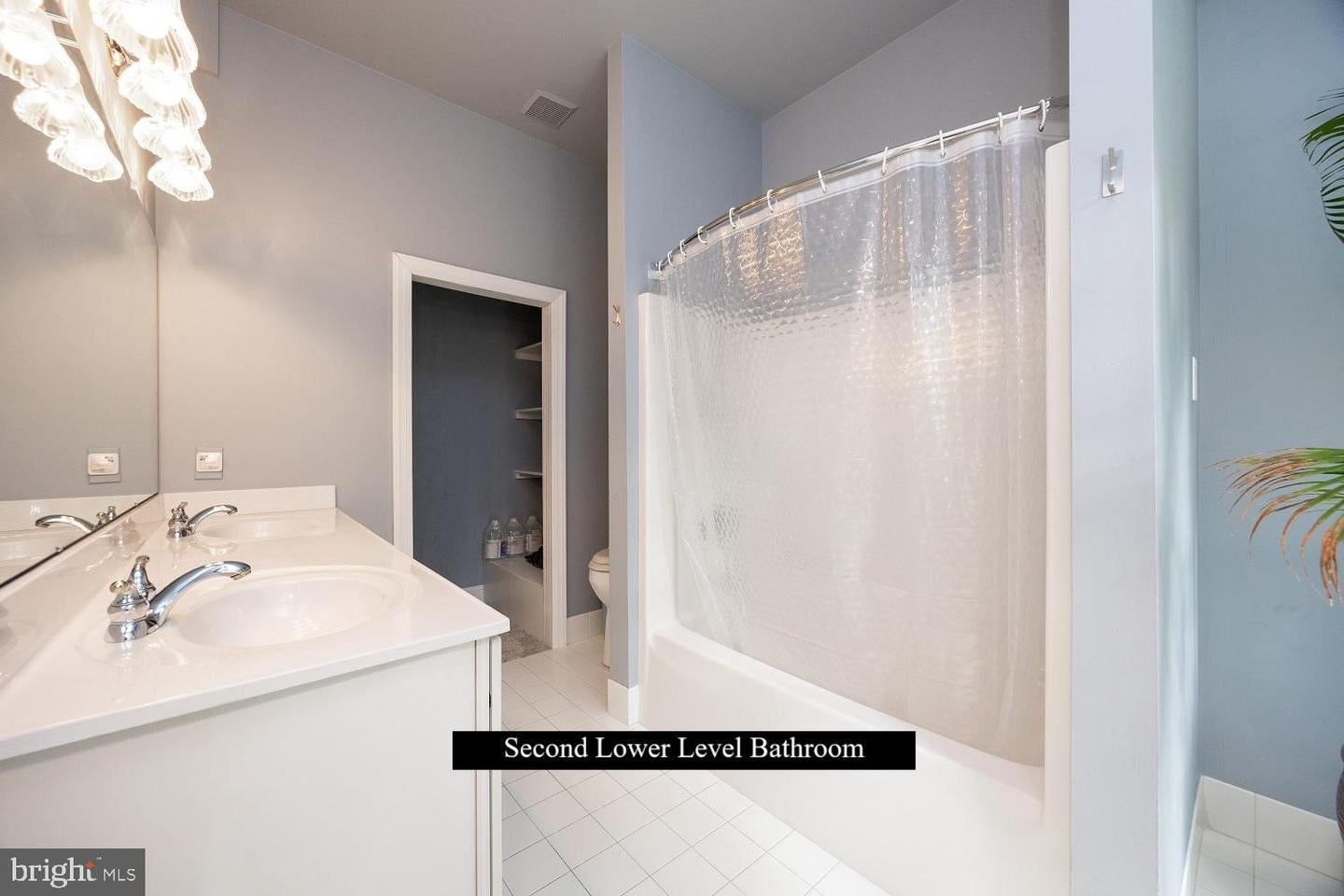 Landenberg, Pennsylvania, 19350, United States, 5 Bedrooms Bedrooms, ,6 BathroomsBathrooms,Residential,Active,1965819