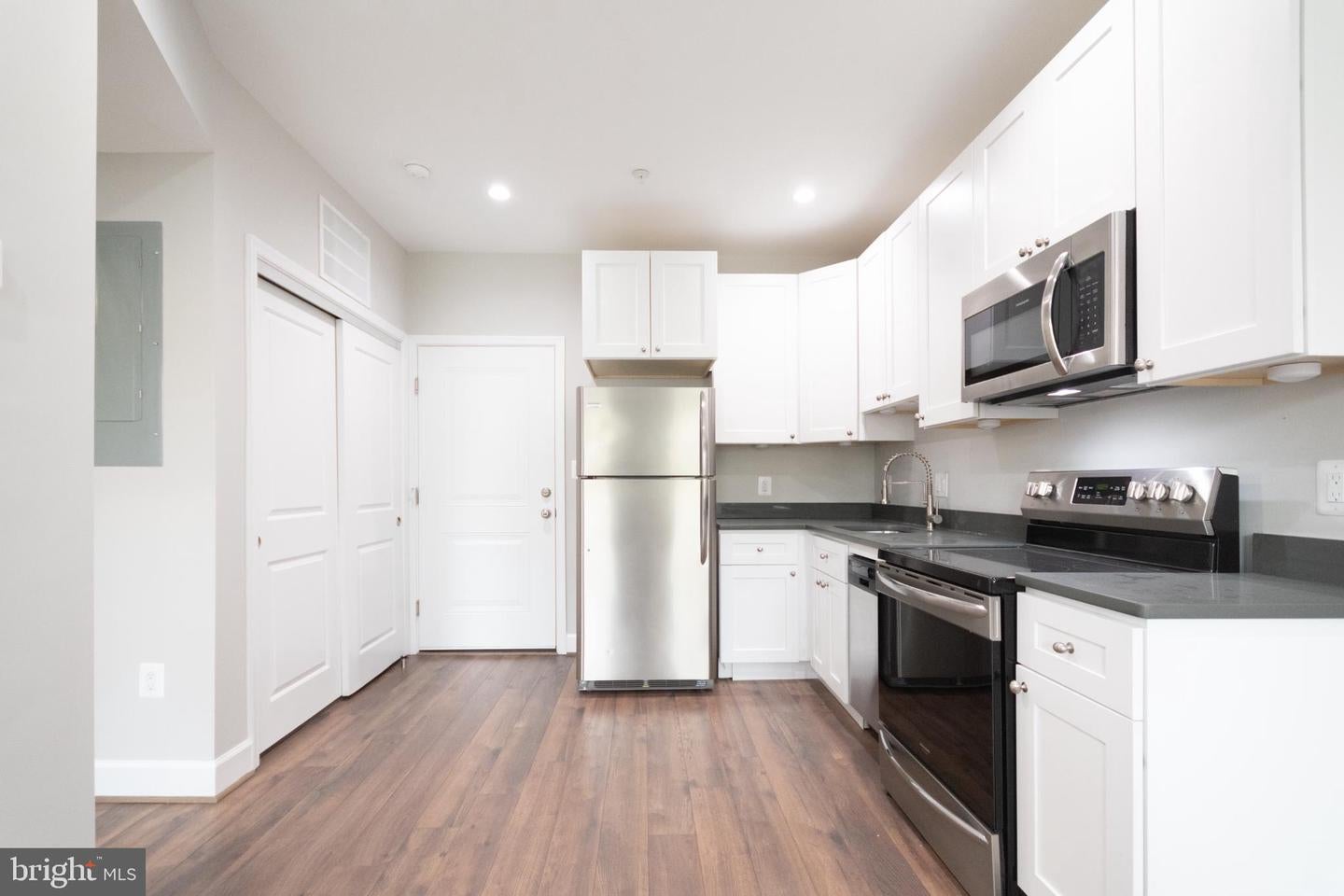 Washington, District Of Columbia, 20003, United States, ,Residential,Active,2009139