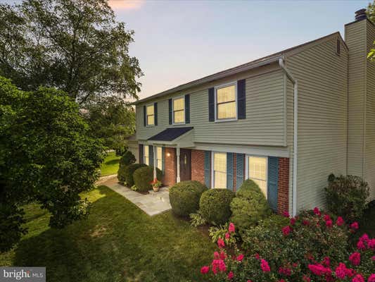 726 GENTLE BREEZE CT, HERNDON, VA 20170 - Image 1