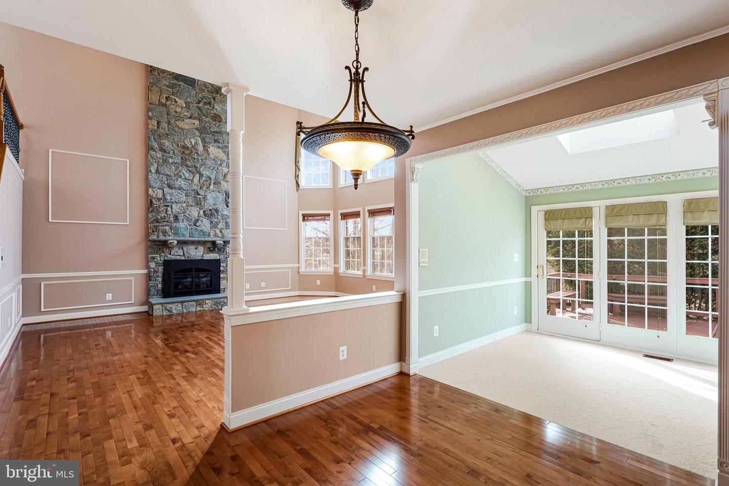 Leesburg, Virginia, 20175, United States, 5 Bedrooms Bedrooms, ,5 BathroomsBathrooms,Residential,Active,2021689