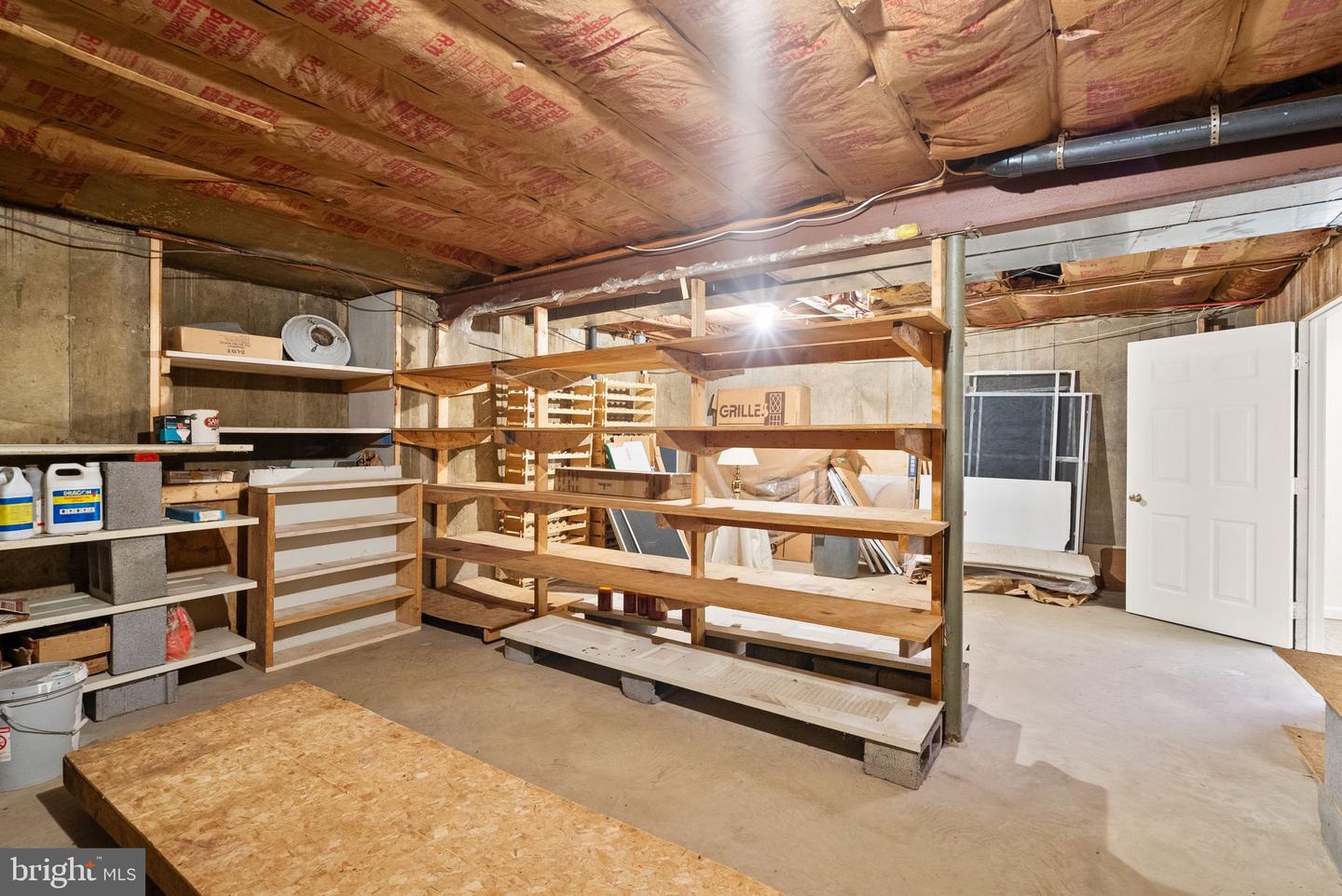 Amissville, Virginia, 20106, United States, 7 Bedrooms Bedrooms, ,4 BathroomsBathrooms,Residential,Active,1849572