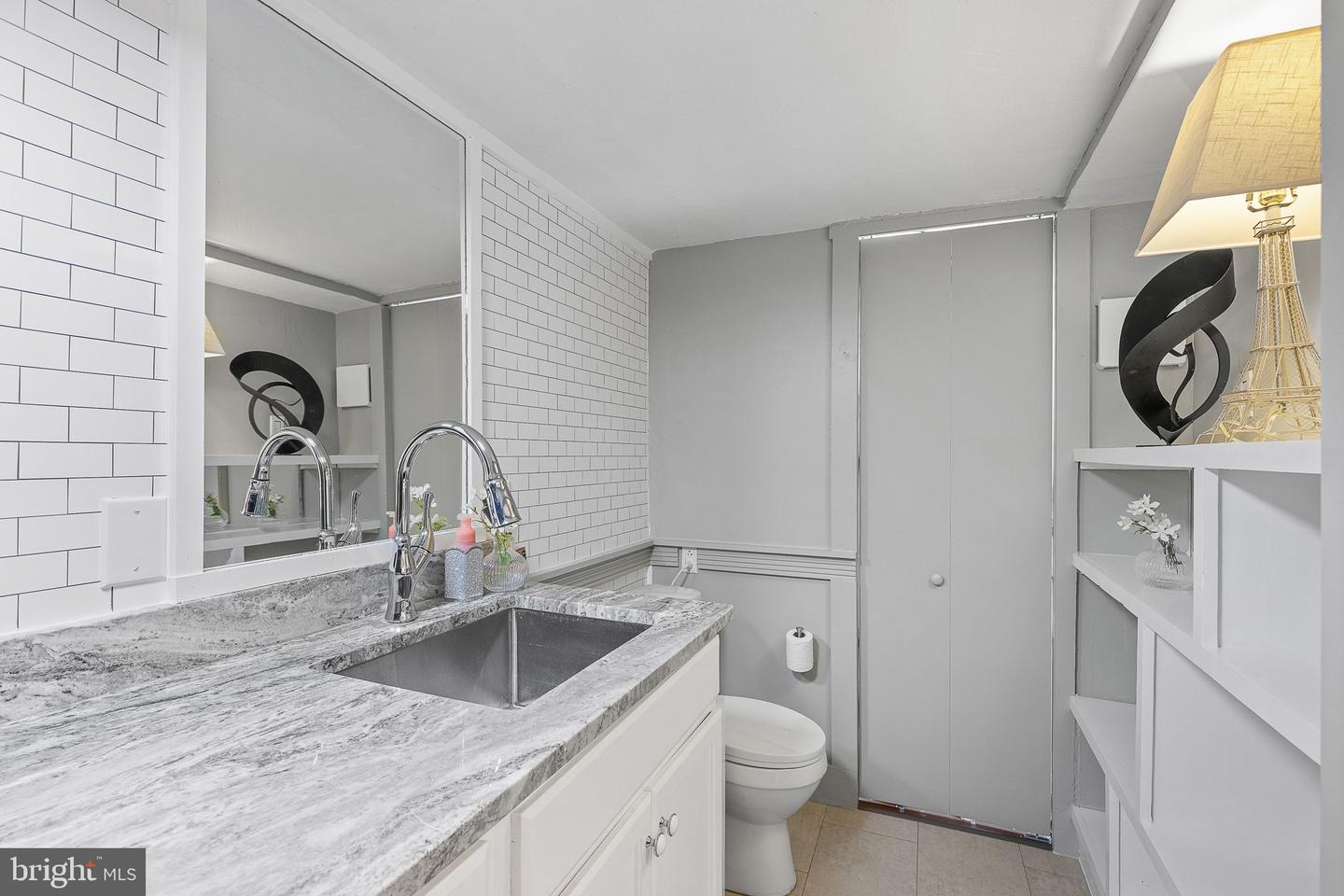 Alexandria, Virginia, 22314, United States, 3 Bedrooms Bedrooms, ,3 BathroomsBathrooms,Residential,Active,1927676