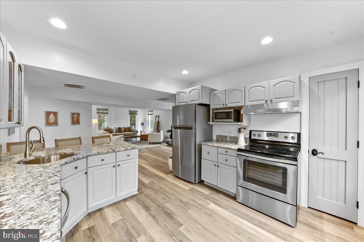 Wilmington, Delaware, 19807, United States, 5 Bedrooms Bedrooms, ,6 BathroomsBathrooms,Residential,Active,1988434