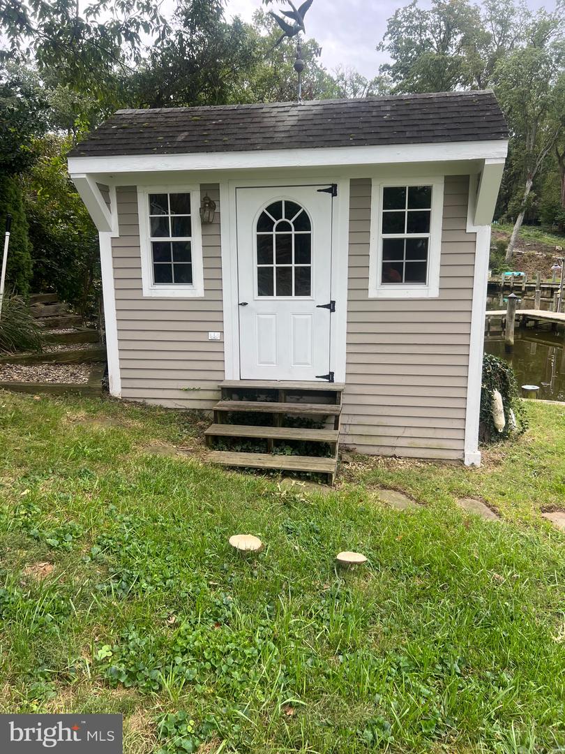 Edgewater, Maryland, 21037, United States, 3 Bedrooms Bedrooms, ,4 BathroomsBathrooms,Residential,Active,1965993