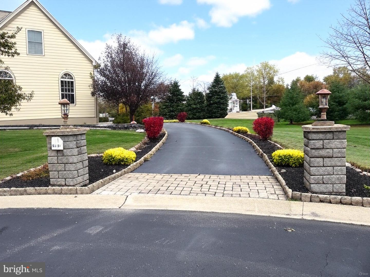 Blue Bell, Pennsylvania, 19422, United States, 4 Bedrooms Bedrooms, ,6 BathroomsBathrooms,Residential,Active,2008012