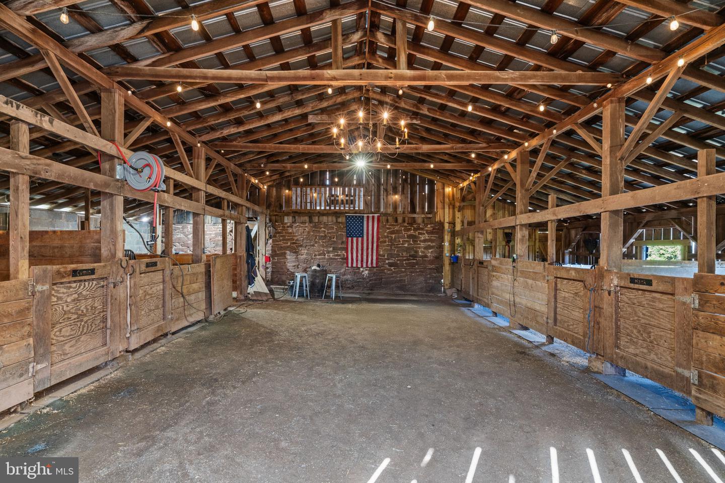 Leesburg, Virginia, 20175, United States, 4 Bedrooms Bedrooms, ,5 BathroomsBathrooms,Residential,Active,2011862