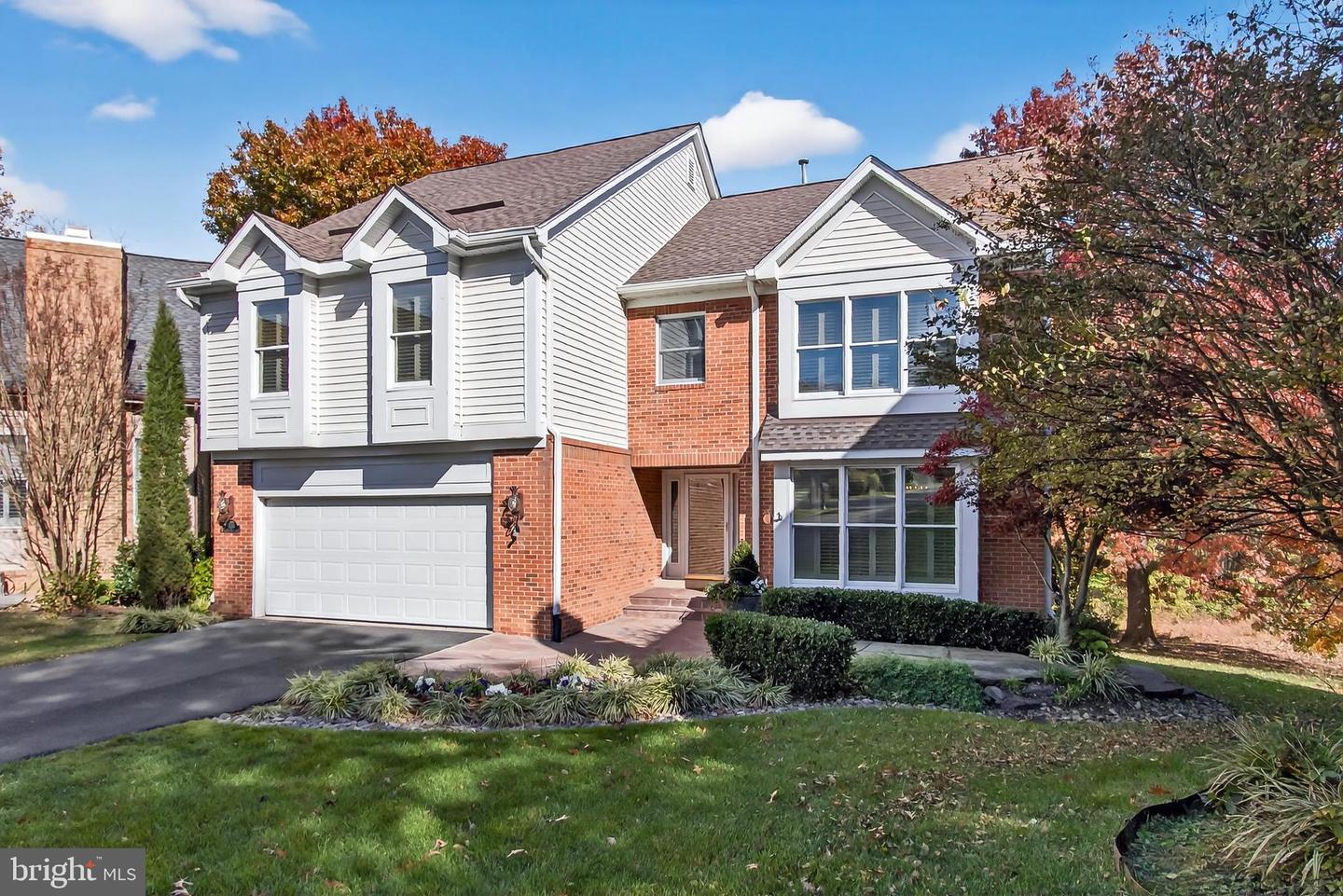 Falls Church, Virginia, 22042, United States, 4 Bedrooms Bedrooms, ,5 BathroomsBathrooms,Residential,Active,1988475